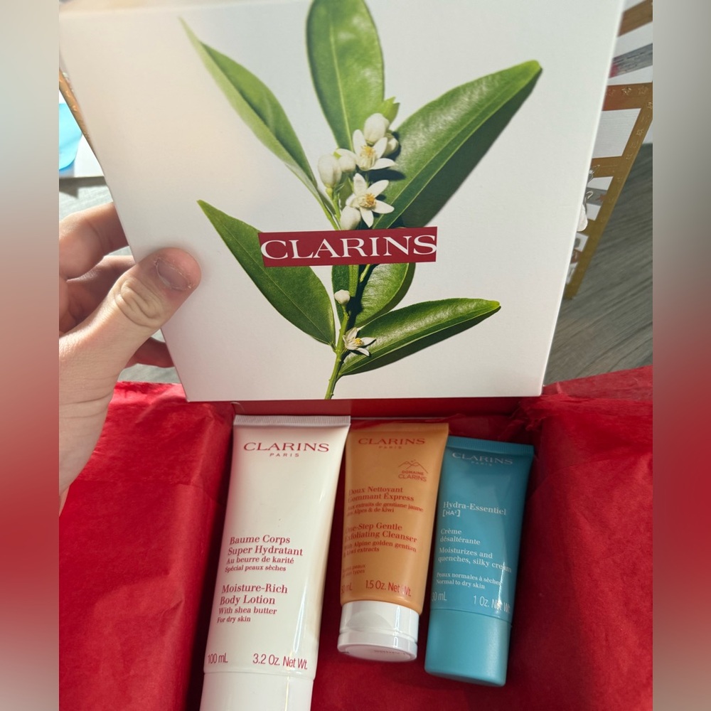 Clarins gift set three-piece bundle